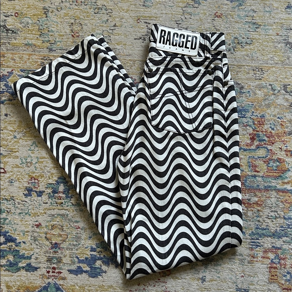 Ragged Black and White Wave Pattern Jeans